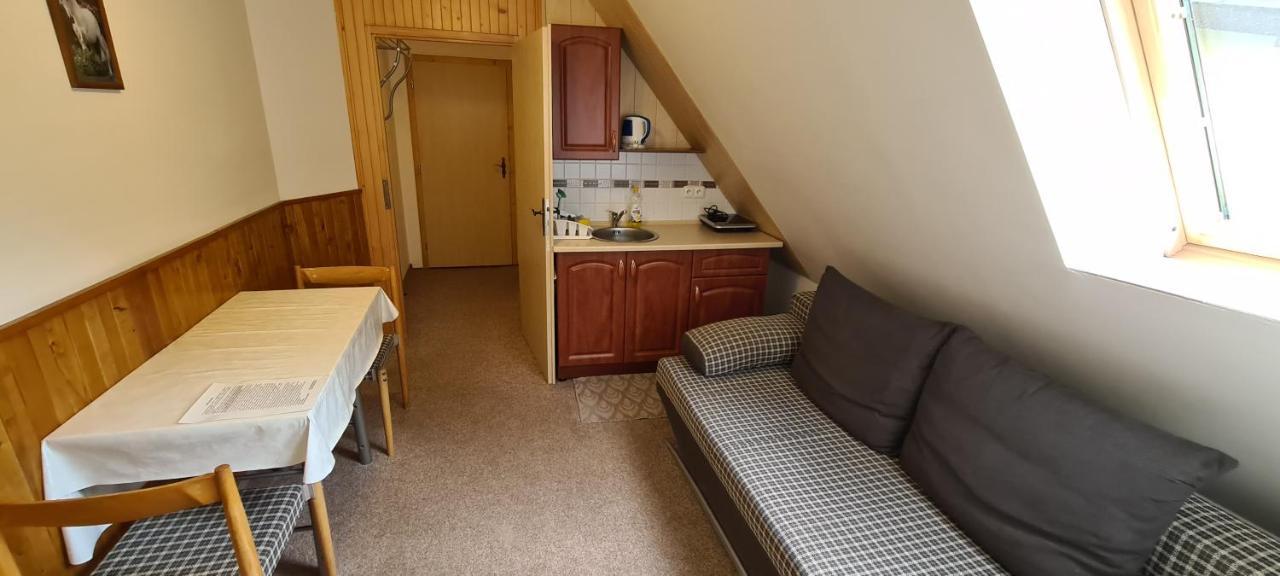 Apartmány Pony Ludvíkov Esterno foto