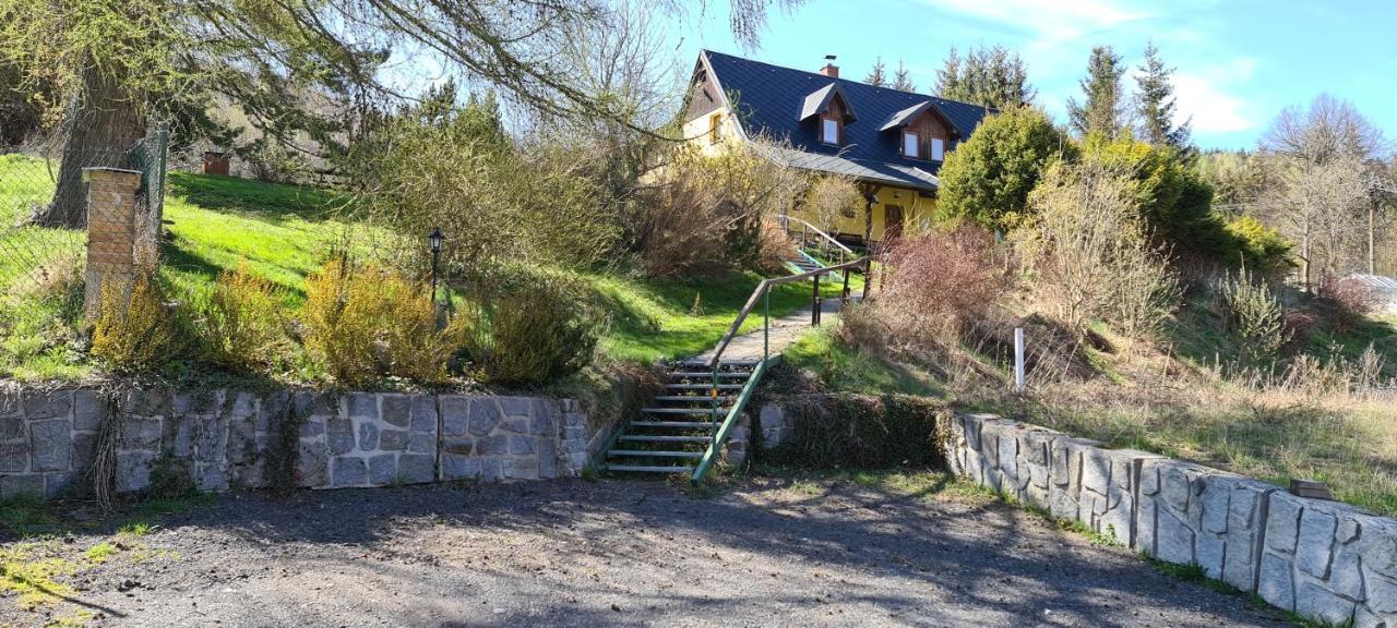 Apartmány Pony Ludvíkov Esterno foto